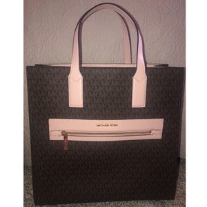 Michael Kors Kenly Tote